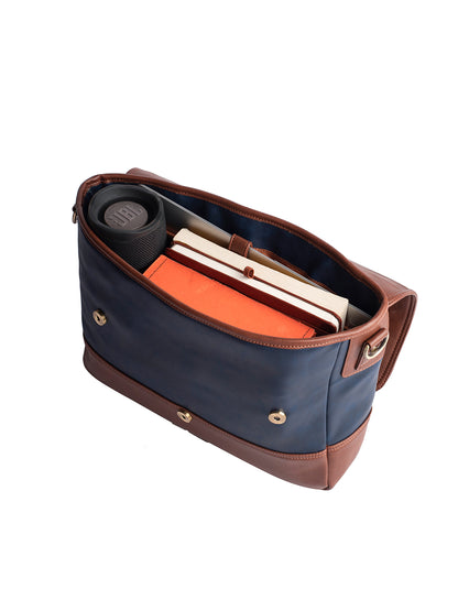 Gauge Machine 16" Tan Laptop messenger Bag with Detachable Strap