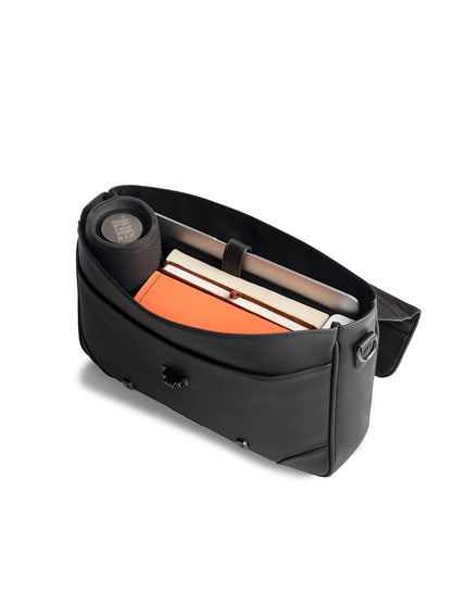Gauge Machine 16" Black Laptop messenger Bag with Detachable Strap